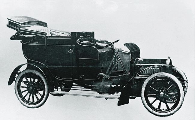 1905 - 1906 ROLLS-ROYCE 20HP.jpg