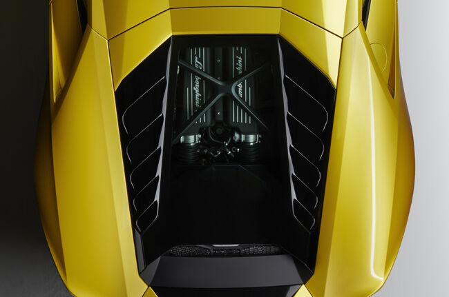 Lamborghini_Huracan_EVO_RWD4.jpg