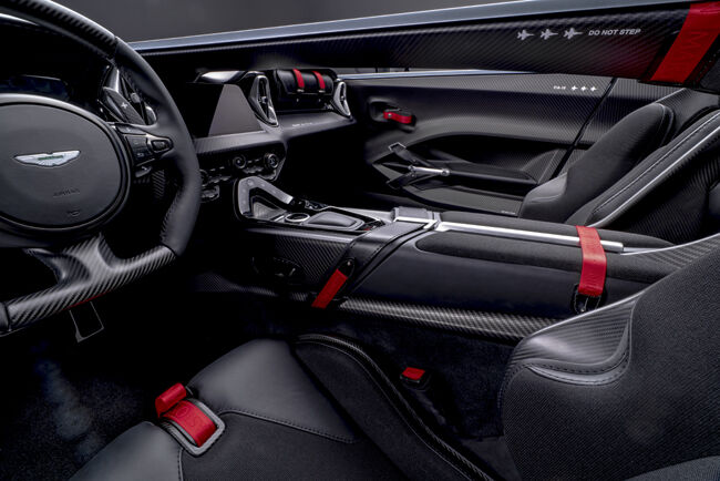 Aston Martin V12 Speedster5.jpg
