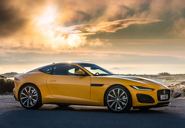 メインNew Jaguar F-TYPE_R Coupé AWD_Sorrento Yellow-1.jpg