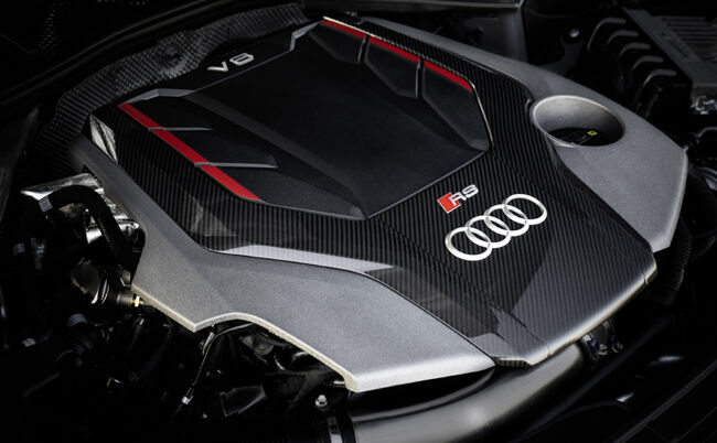 Audi_RS_5 engine.jpg