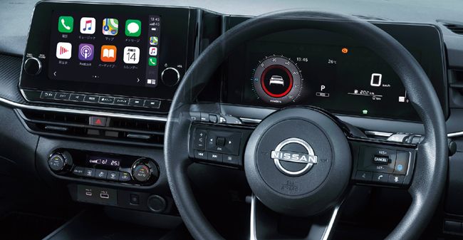 ▲最新世代のNissanConnectサービスを設定。モニターには9インチワイドディスプレイを配し、Apple CarPlay／Android Auto連携機能を内蔵する
