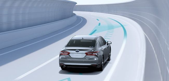 ▲予防安全パッケージ「Toyota Safety Sense」に「レーントレーシングアシスト」を追加する