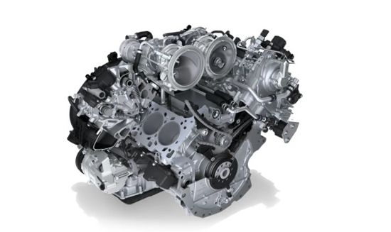 ▲マカンSに搭載する2894cc・V型6気筒DOHCガソリンツインターボエンジンは、従来比26ps／40Nmアップの最高出力380ps/5200～6700rpm、最大トルク520Nm/1850～5000rpmを発生