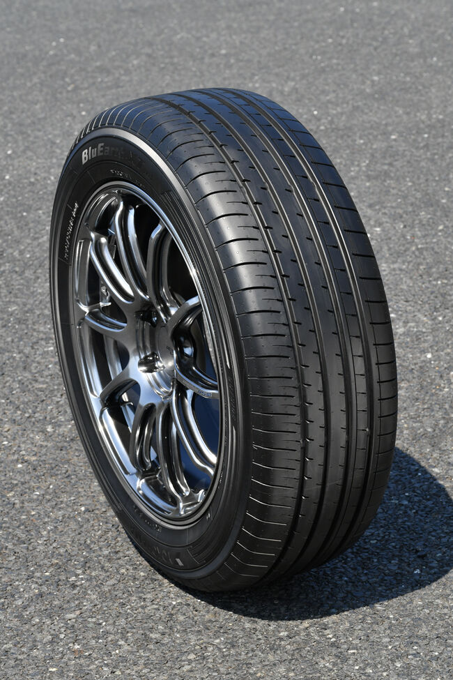 ヨコハマ ブルーアース-XT 225/55r17 2020年 バリ溝！-